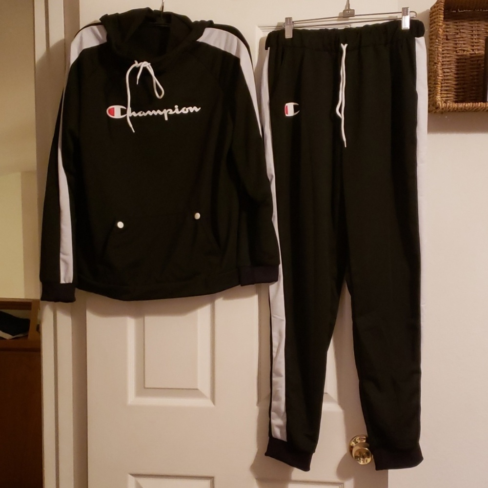 Champion womens sweat suit size Large